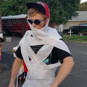 Meet your Posher, Caleb